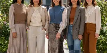 Mujeres jóvenes y elegantes luciendo ropa de SHEIN con diferentes tejidos y texturas en un entorno urbano.
